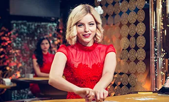 Bàn tay tương tác với cài đặt cookie trên trình duyệt